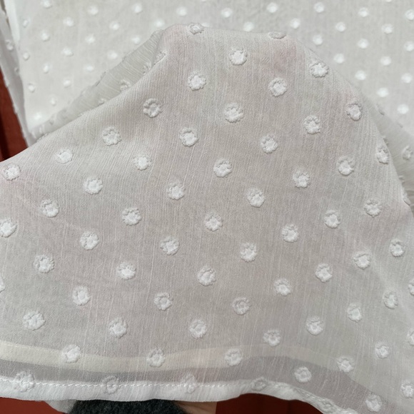 Lovers + Friends White Dotted Long Sleeve Flouncy Top Size M 🌿A6 - Picture 8 of 10